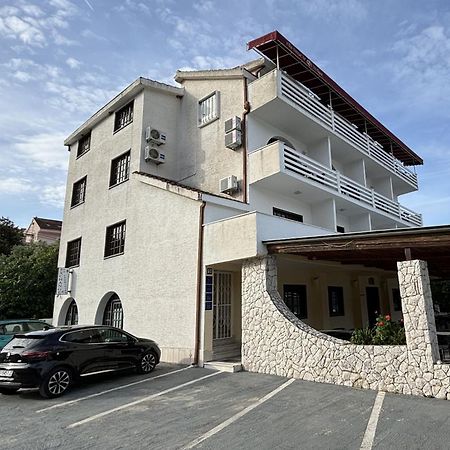 Villa Samac سيغيت فغانييتْسا المظهر الخارجي الصورة